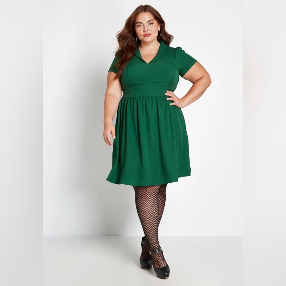 ModCloth Lively Identity Short Sleeve Dress in Green Size 1X